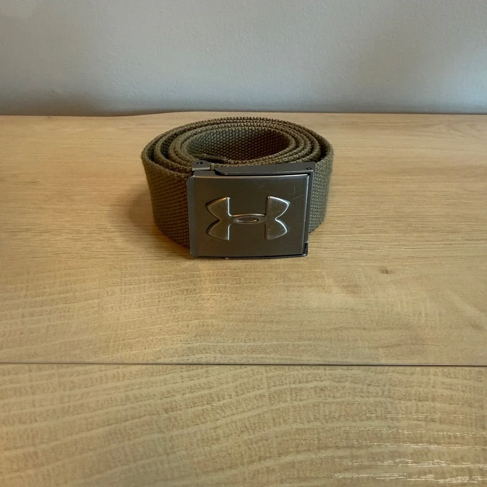 Under Armour Mens Webbed Golf Belt Olive Green Canvas Metal Buckle Bottle Opener